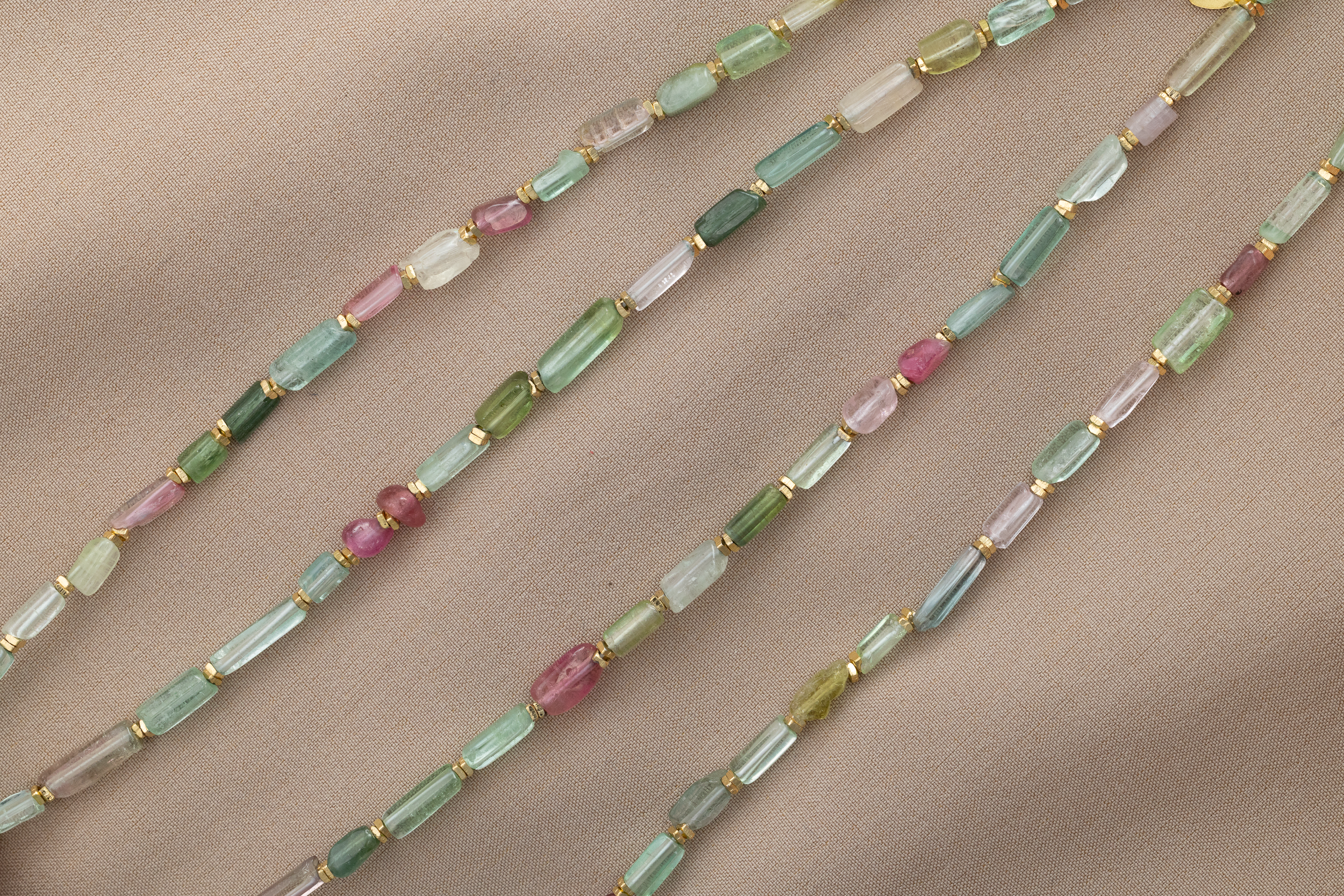 Turmalin Halskette, zylindrischer Schliff, Paraíba Grünblau