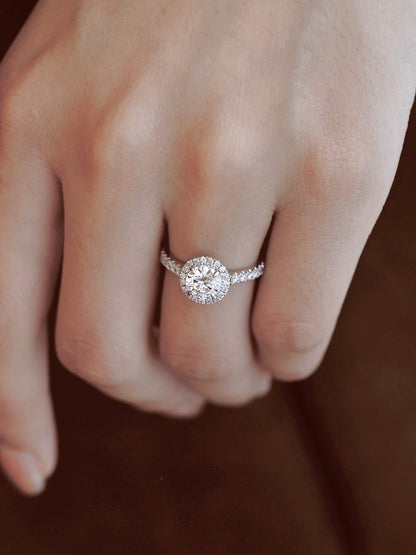 Verlobungsring aus Platin im runden Brillantschliff Lab-Grown Diamant (D/E, VVS, 3Ex)