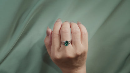 4-Karat-Solitär-Ring mit seltenem Teal-Farbton