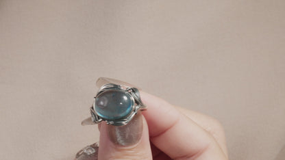 Handgefertigter Ring aus Antiksilber mit Aquamarin