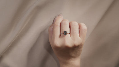 Aurora-Ring mit Moissanit in Anthrazit