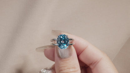 Aquablaue Eleganz - Cocktail Ring mit 6-Karat 5A lab-grown Spinell